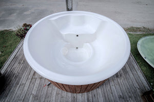 Modern Wood Fired Hot Tub Ø 1.8 m